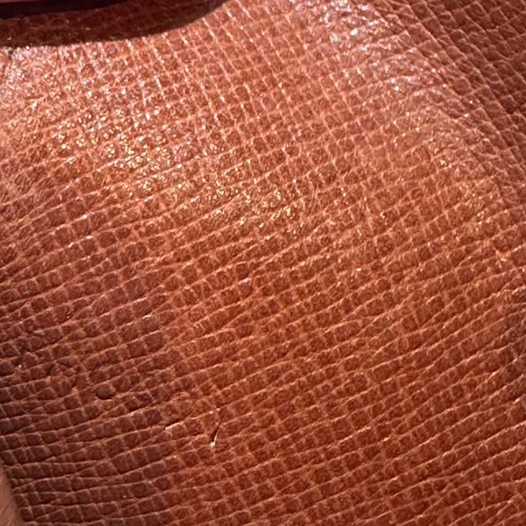 Louis Vuitton Wallet - Picture 8 of 9